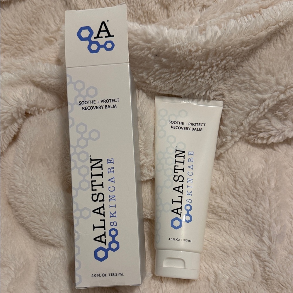 Alastin Skincare Recovery Balm - Picture 2 of 3